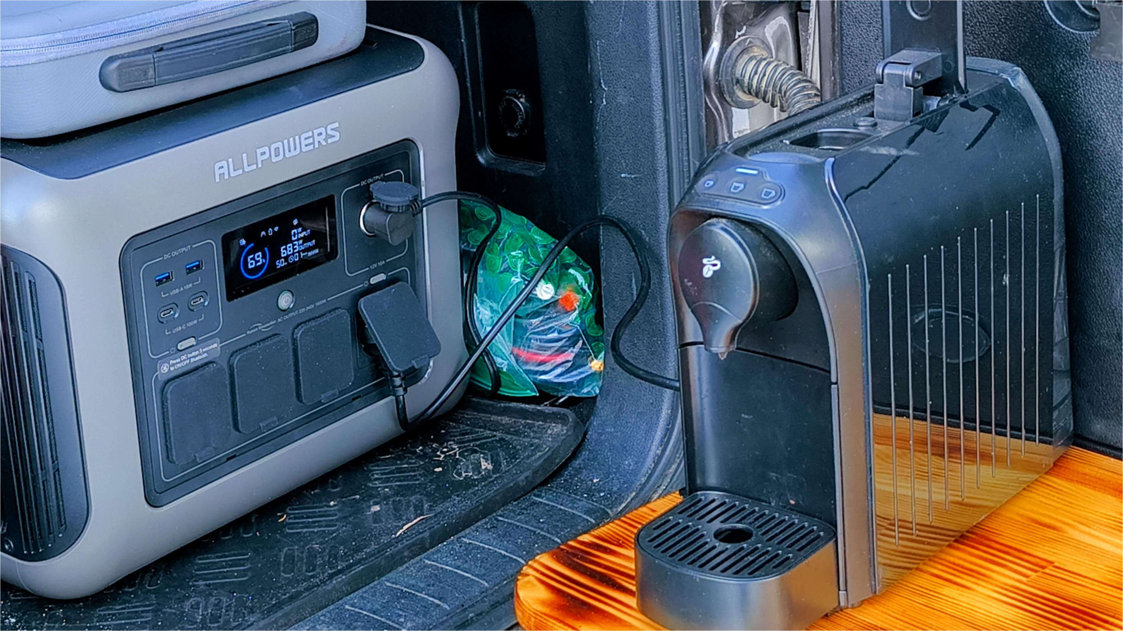 Une station d'alimentation portable peut-elle alimenter une machine à café